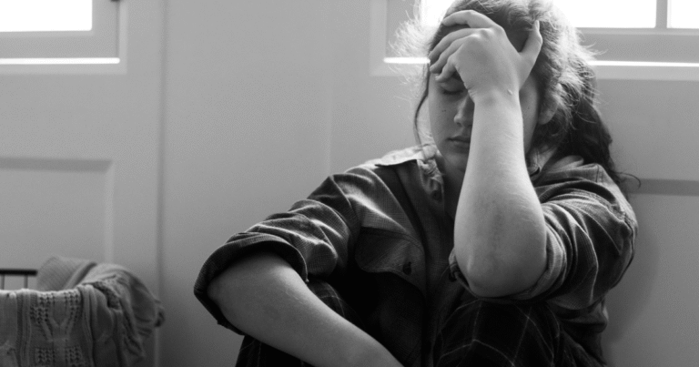 Ansiedad Social Síntomas: Revisión Clínica Completa